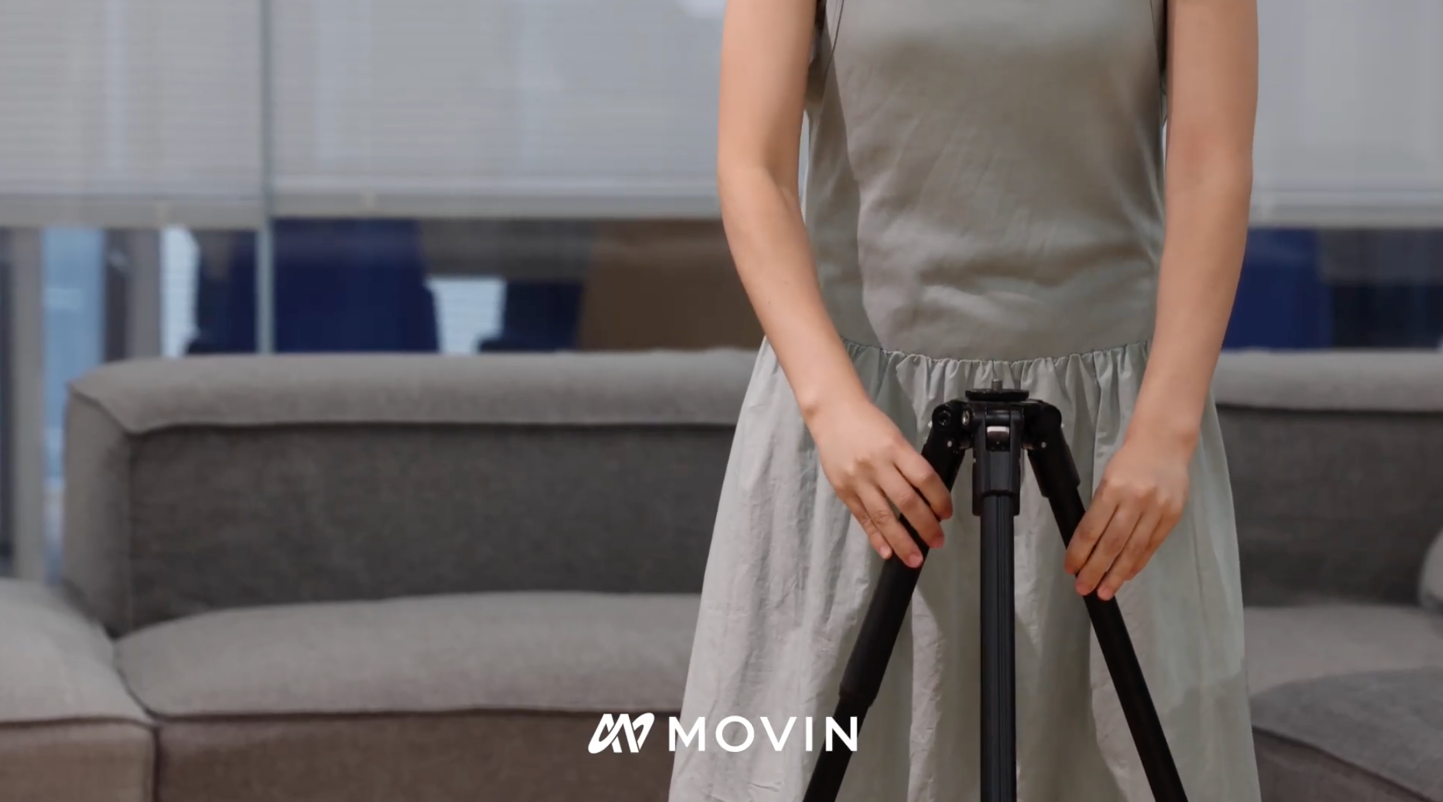 MOVIN TRACIN Setup Process. Set up the tripod